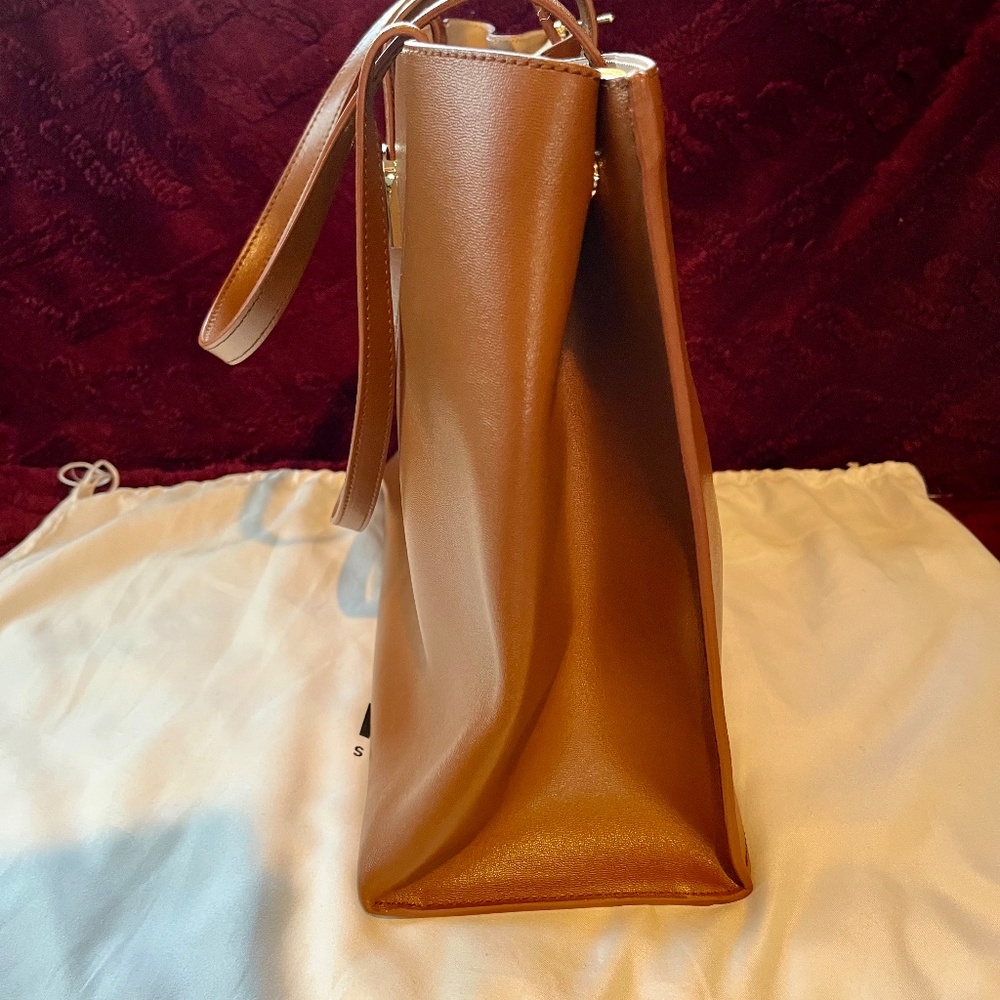 Authentic Furla Sofia Solid-Hued Large Leather To… - image 7